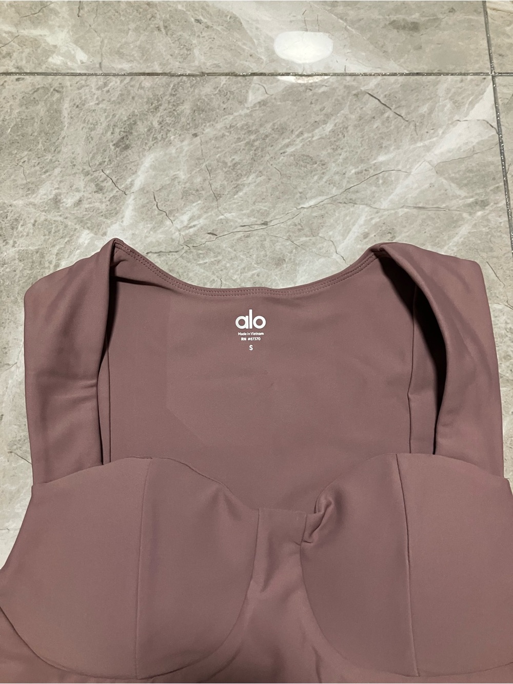 ALO Yoga Mauve Brown Sports Bra with White Trim - Picture 3 of 6